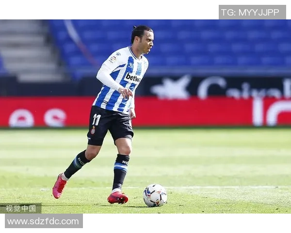 西班牙足球杂志深入解析西甲联赛最新动态与明星球员表现