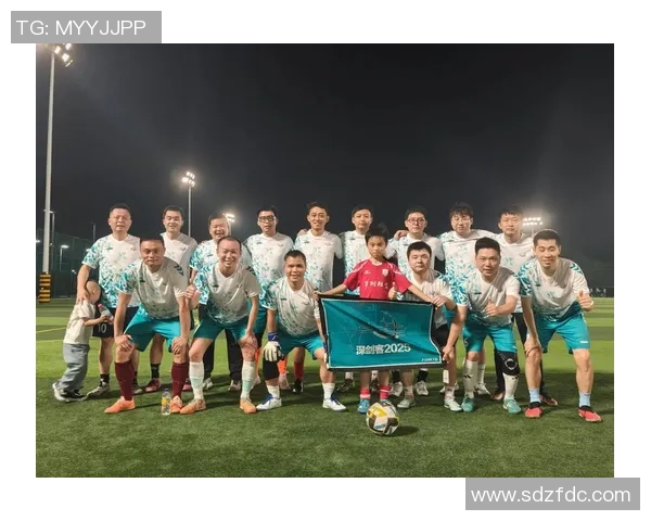 足球本球的魅力与技术解析如何在比赛中提升个人与团队的表现